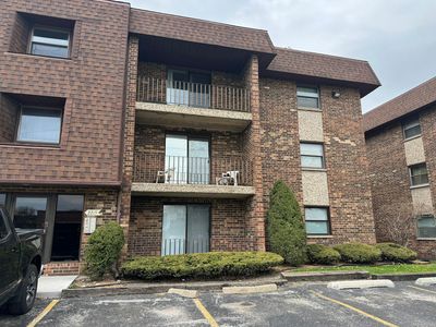 2215 175th St APT 1A, Lansing, IL, 60438
