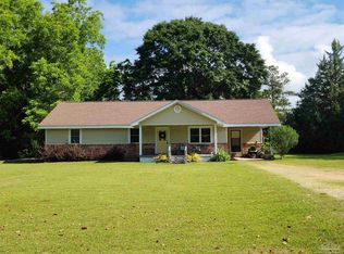 571 Georgia Ln, Brewton, AL 36426