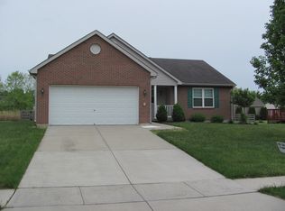 21 Waterstone Dr, Franklin, OH 45005