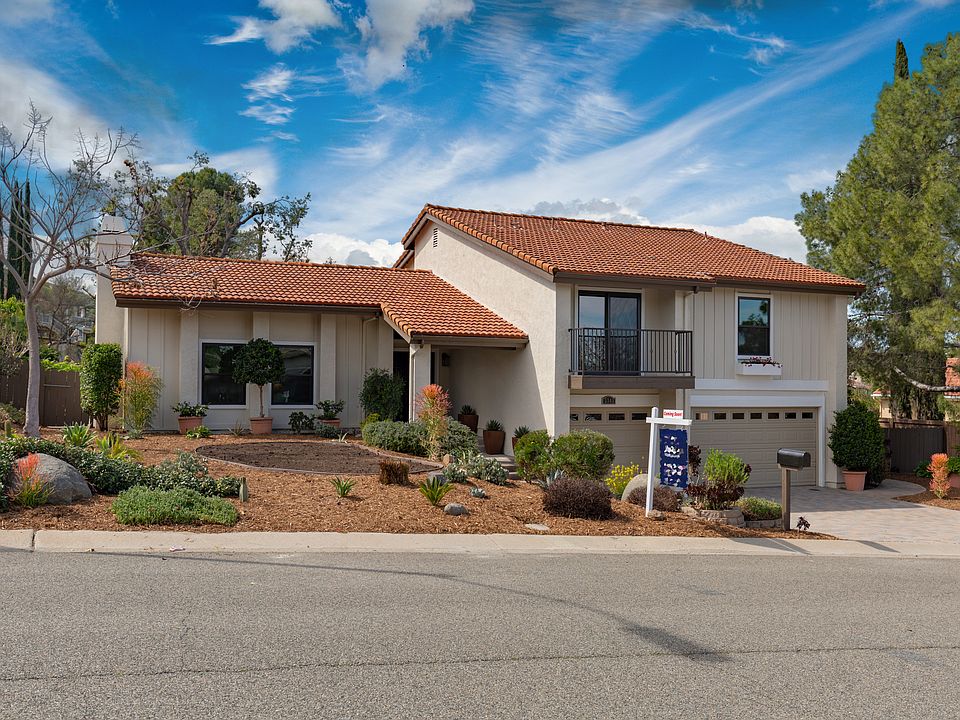1st image of 3343 Avenida Sierra