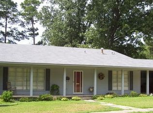411 Claremont Dr, El Dorado, AR 71730