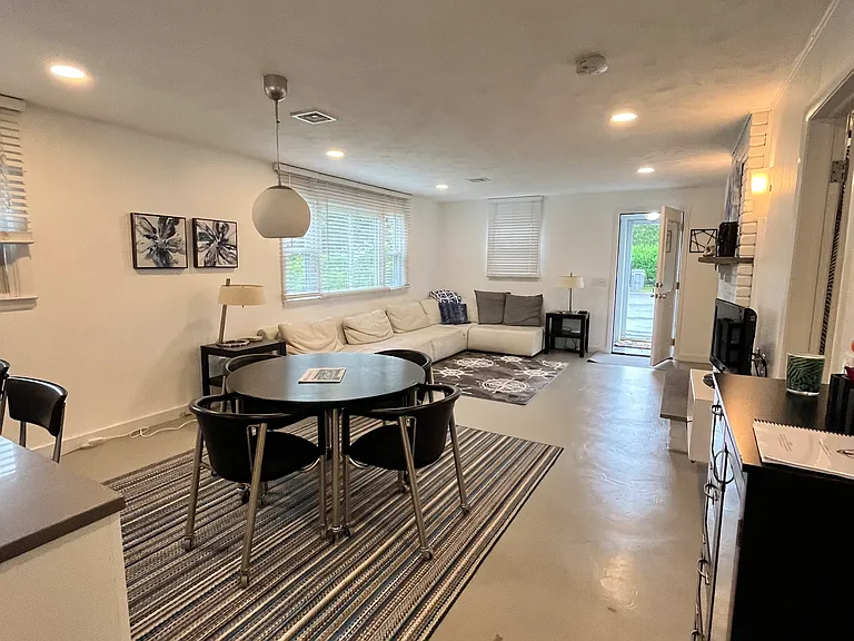 101 Briarwood Ave #A — Photo 3