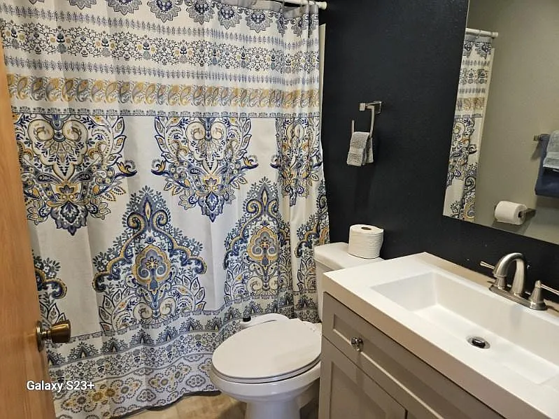 2 bed, 1200 sqft, $3,000 — Photo 3