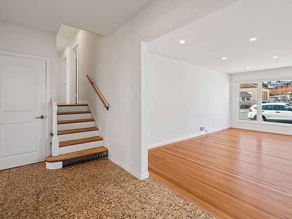 4th image of 336 Oak Ave