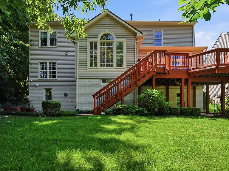5767 Bush Hill Dr — Photo 5