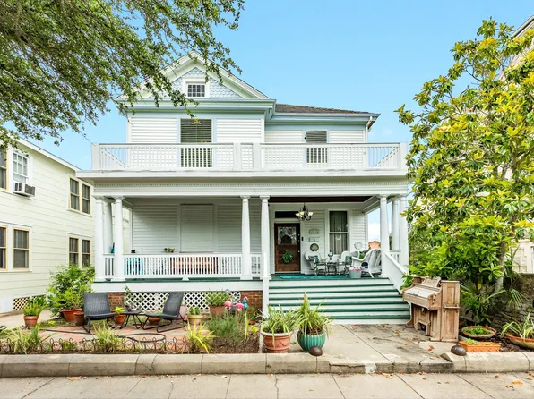 1619 Sealy St, Galveston, TX 77550