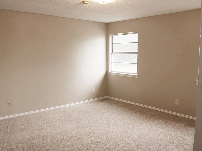 1725 E Grauwyler Rd #138 — Photo 15