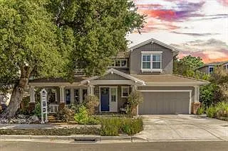 4 bed, 2238 sqft, $9,000 — Photo 2