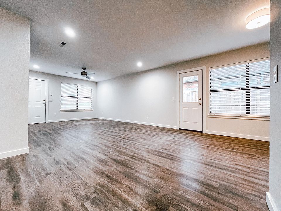 1609 N Dawn Dr Fayetteville AR Zillow