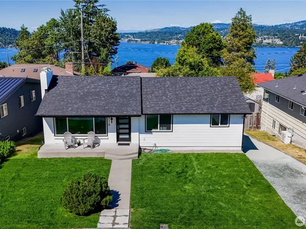 7716 S Mission Drive, Seattle, WA 98178