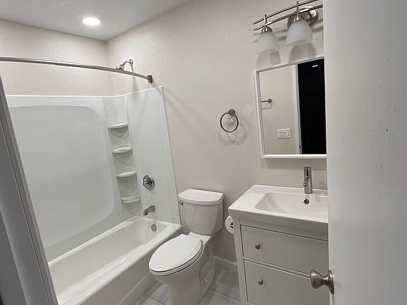 2nd image of 26077 Lawton Ct