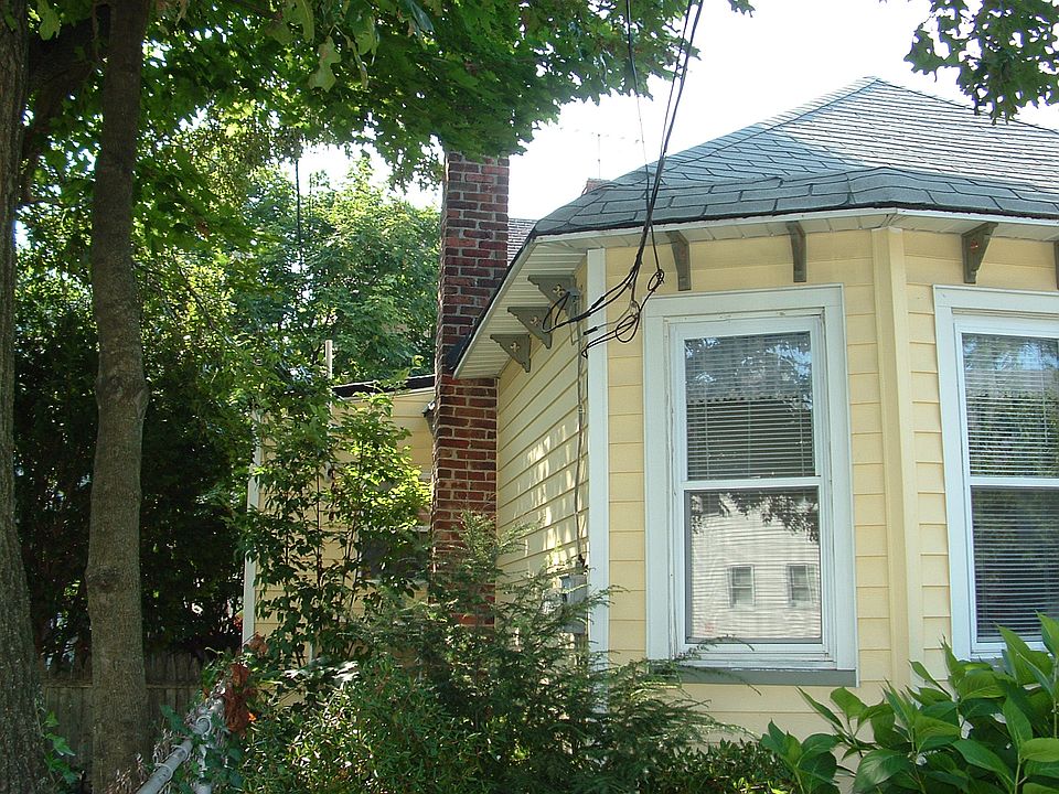 2nd image of 805 Hammond Ave