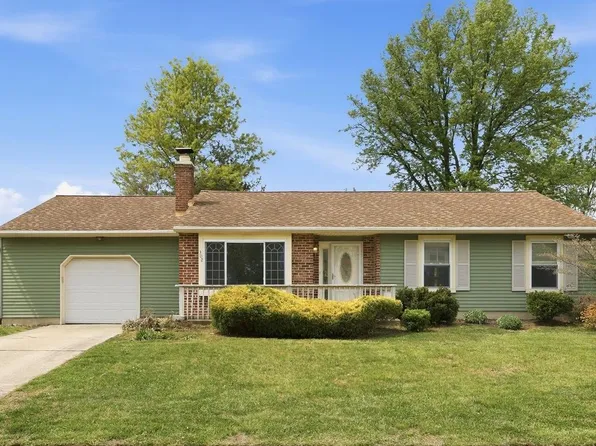 302 Windsor Ln, Marlton, NJ 08053