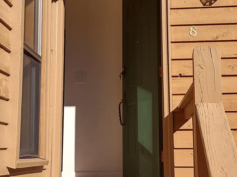 521 Courtwood Ln #8 — Photo 14