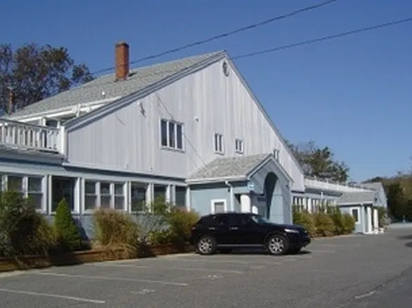15 Simeon Rd, Riverhead, NY 11901