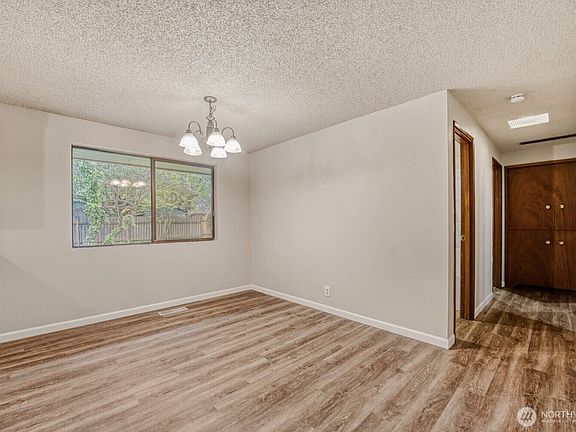 3rd image of 20828 116th Avenue SE