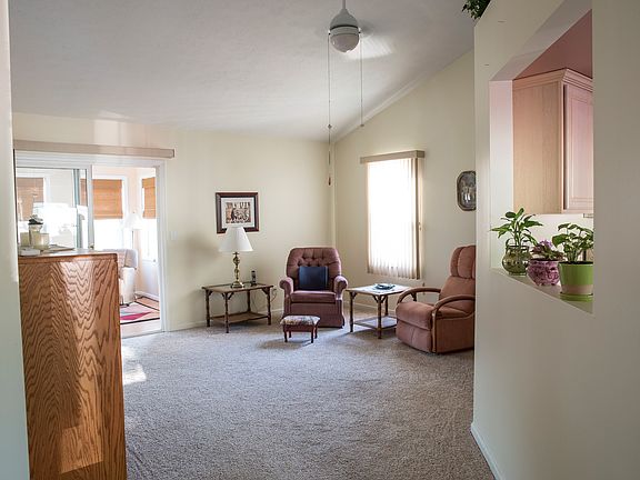 5th image of 11 Stothard Dr