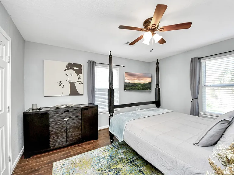 7032 Conley St — Photo 34