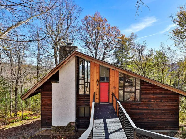 1114 Hawk Mountain Road, Pittsfield, VT 05762