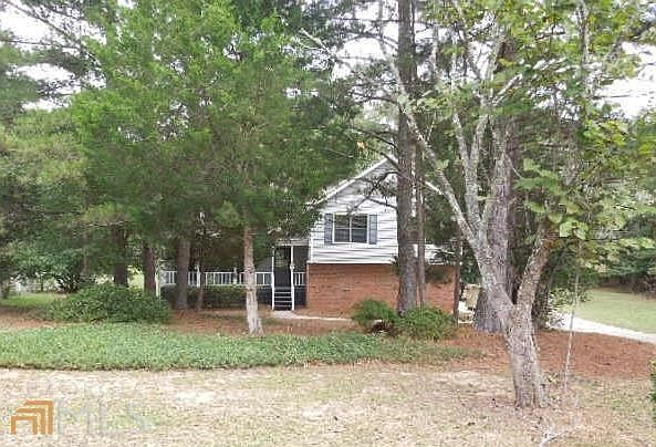 1st image of 155 Country Squire Dr