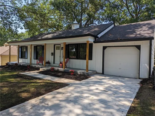10202 W 91st St, Overland Park, KS 66212