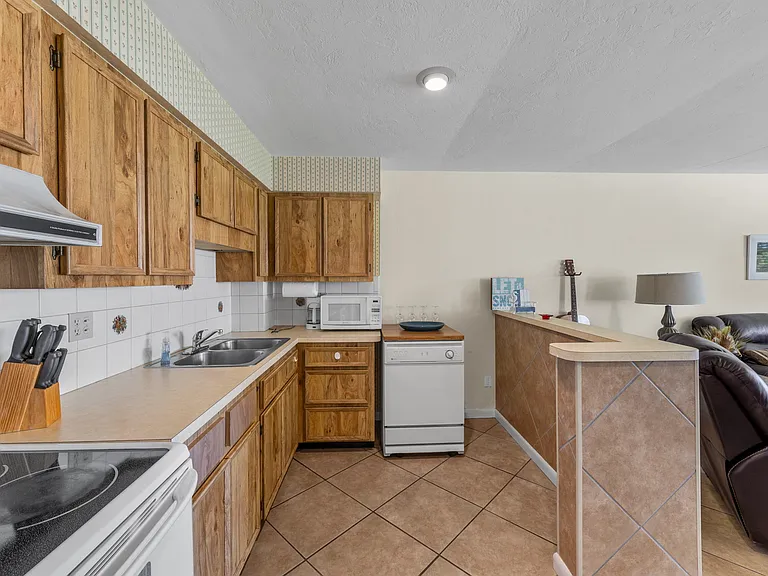 4802 Tudor Dr #210 — Photo 6