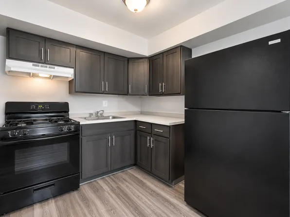 1412 W 72nd Ave #D16, Philadelphia, PA 19126