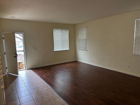 3rd image of 6337 Surfbird Ln