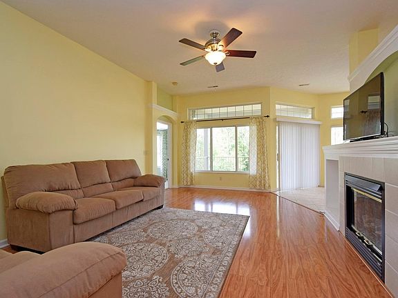 3rd image of 7262 White Oak Ct
