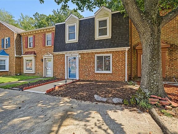 4th image of 9 Colonial Way