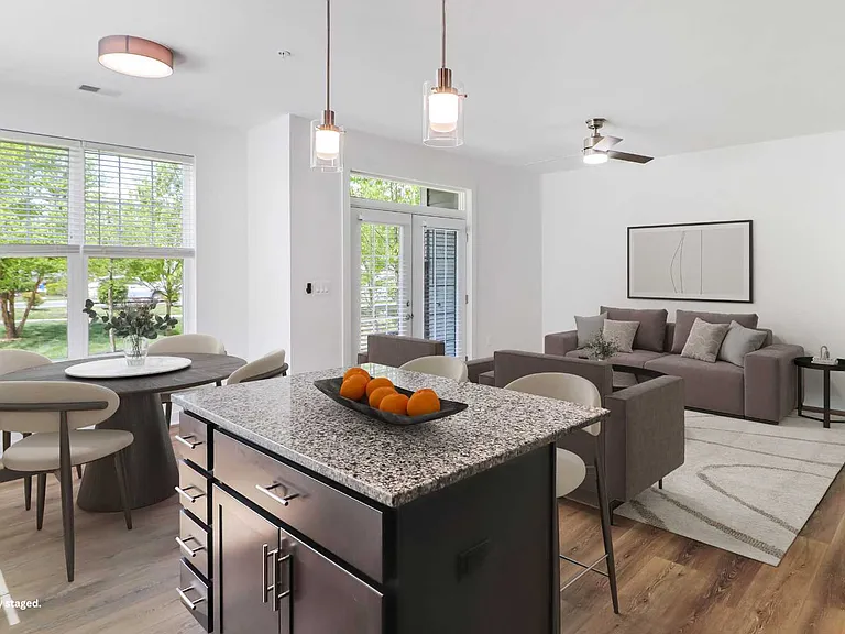 Avanti Luxury Apartments — Photo 5