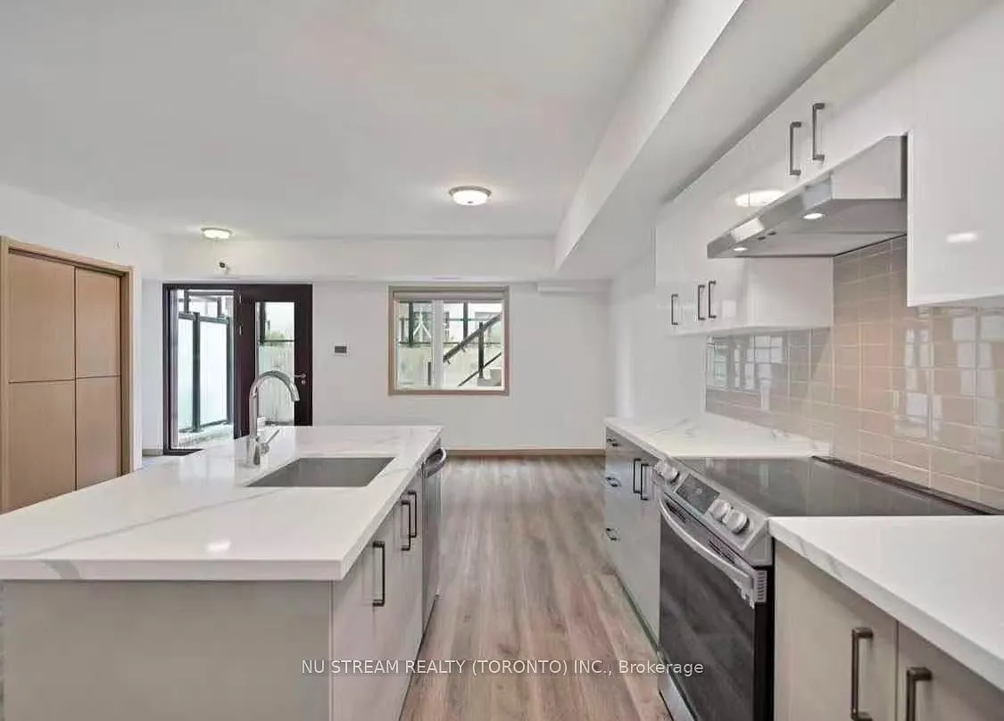 3 bed, $2,800 — Photo 2