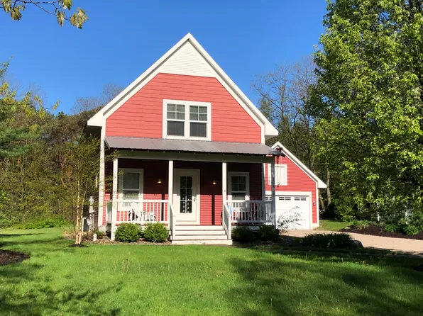 16850 77th St, South Haven, MI 49090
