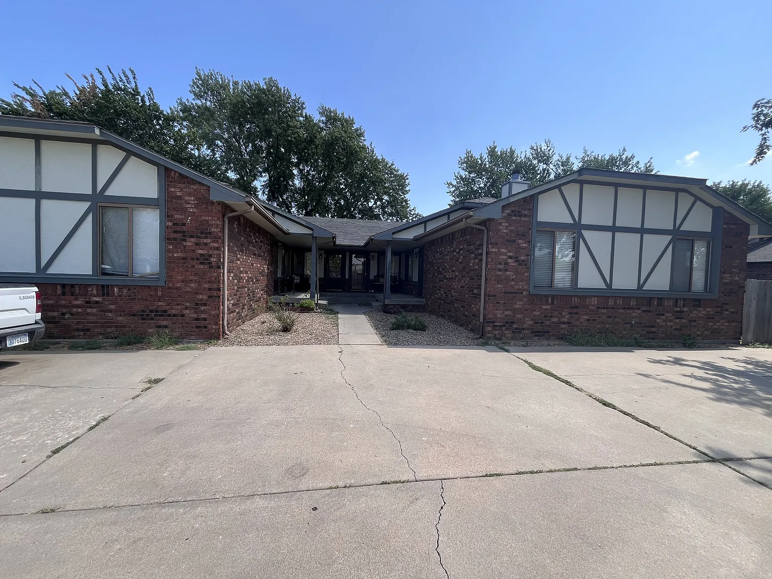 3 bed, 1350 sqft, $1,250 — Photo 1