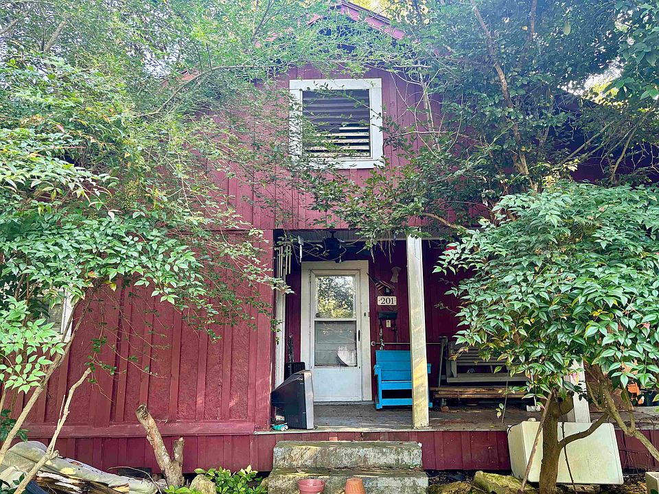1st image of 201 Florine St #1