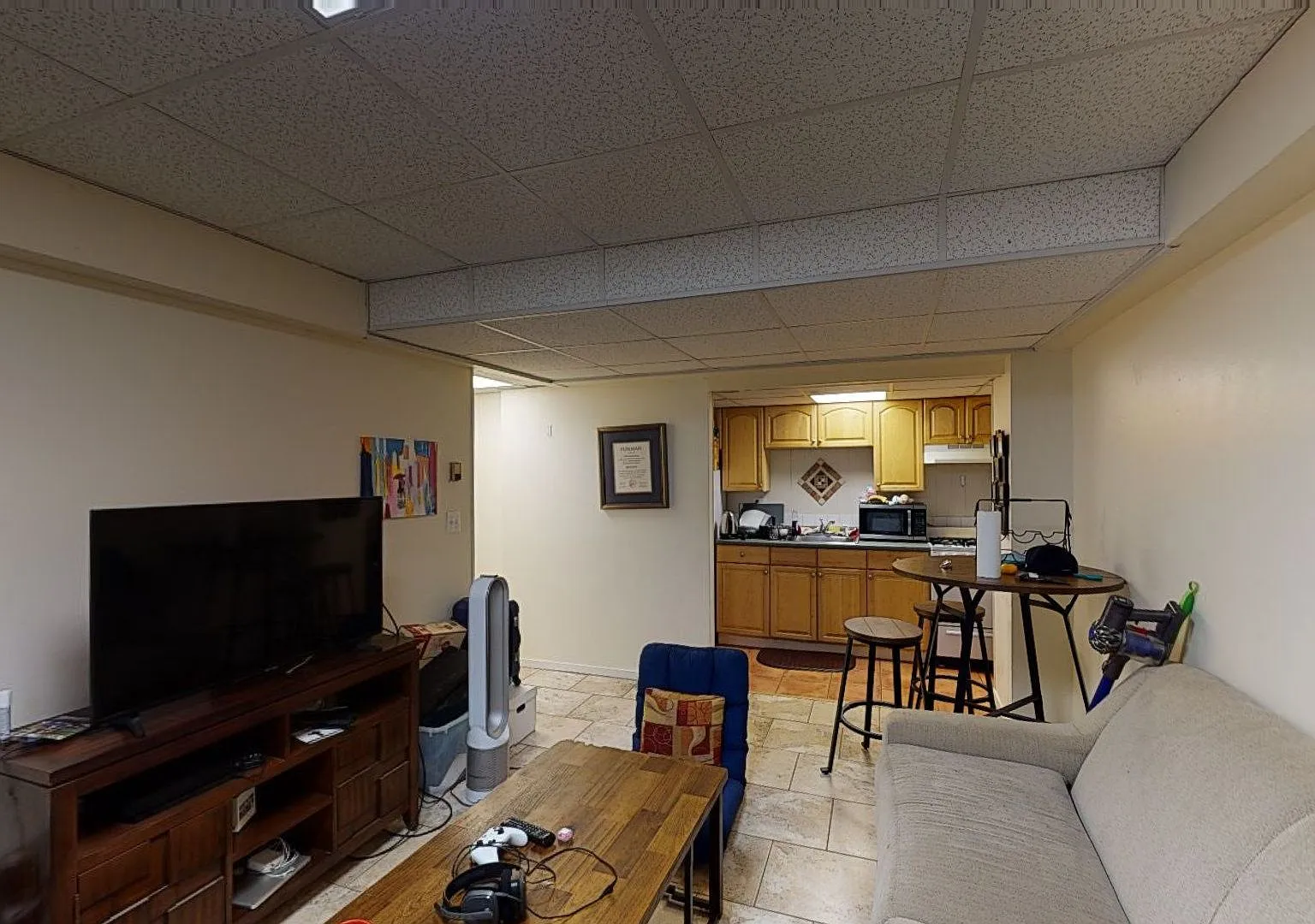 Beautiful modern unit with great location in Allston available NOW! — Photo 2