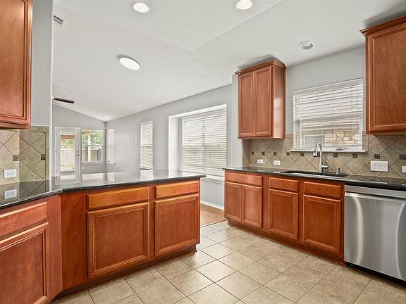 3rd image of 14012 Marathon Rd S #9460