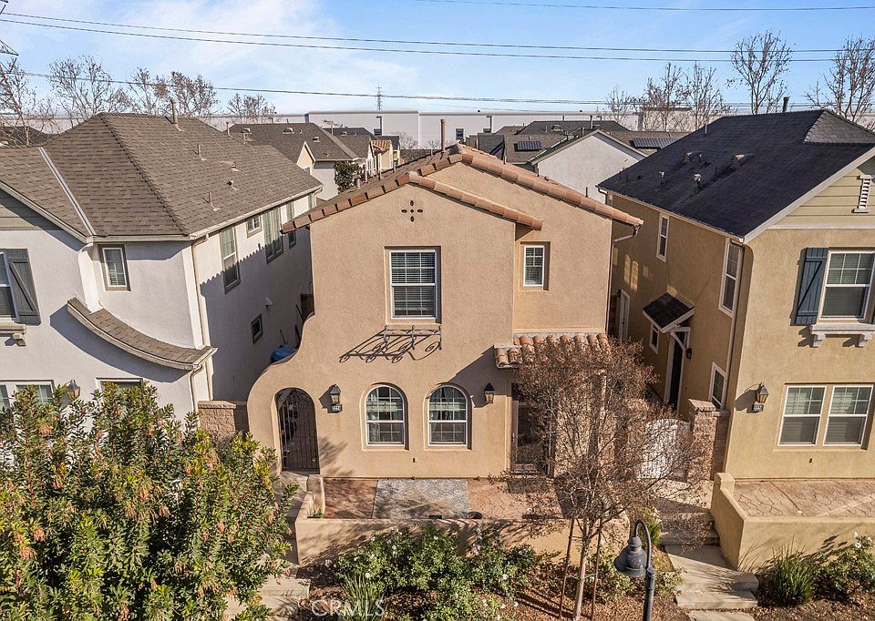 1st image of 3224 S Bethany Paseo