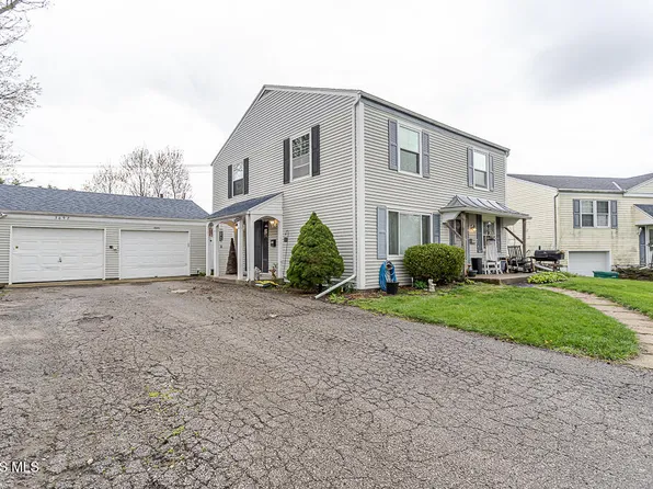 3693 Lakepointe Dr, Northwood, OH 43619