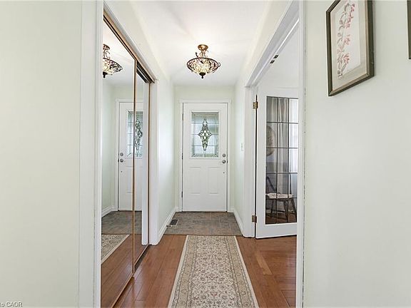 5th image of 10 Huisman Ln