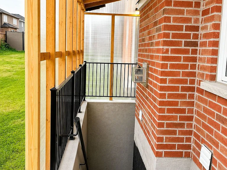 240 Ridge Rd #1 — Photo 4