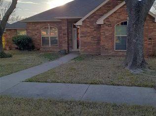 5817 Beacon Dr, Rowlett, TX 75089