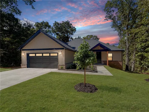 29 Halford Ln, Bella Vista, AR 72715