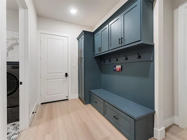 2118 Bennet Ct — Photo 30