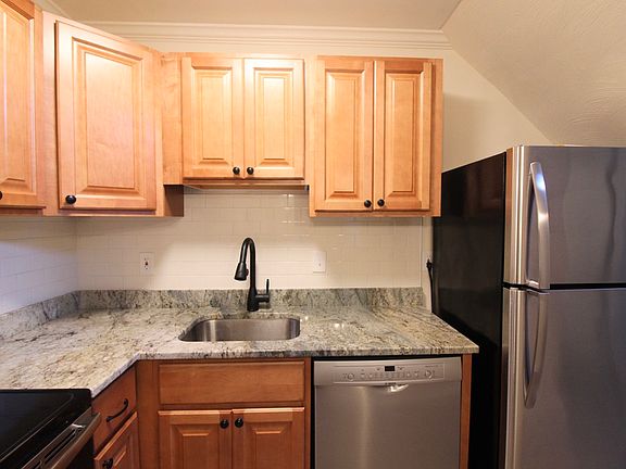 4th image of 1422 Bradley Dr #4B-2Ba