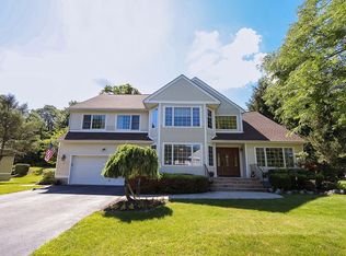 52 Ridge Dr, Montville, NJ 07045