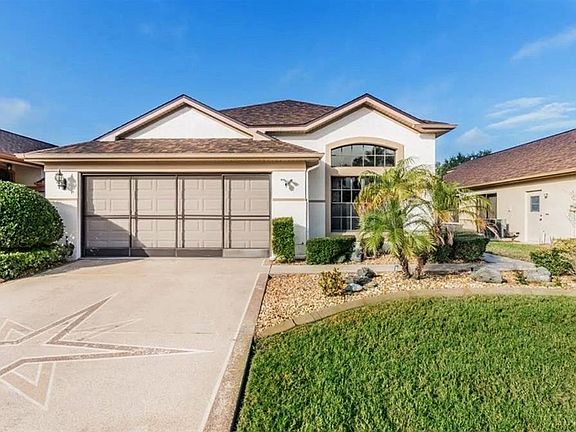 3rd image of 13825 Leroux Dr
