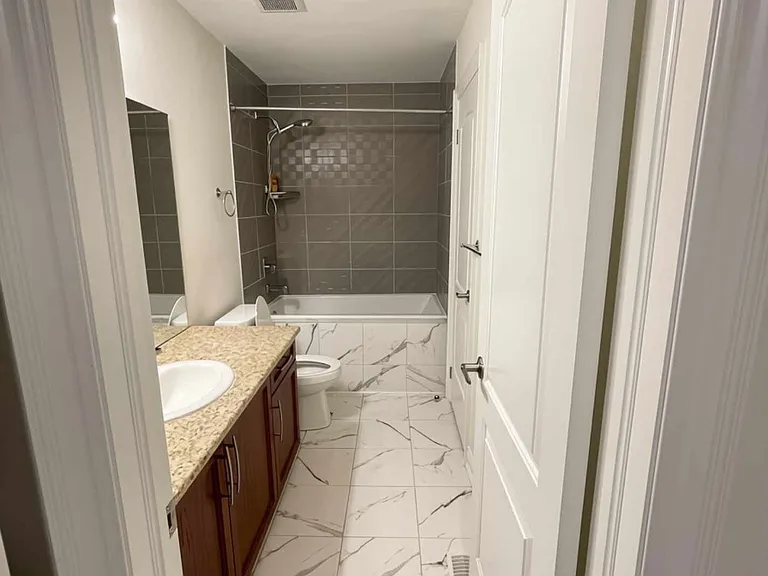 240 Seaview Hts — Photo 14