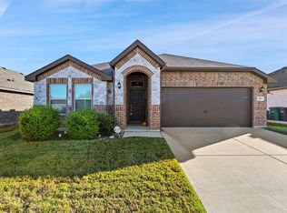 437 Keresley St, Crowley, TX 76036