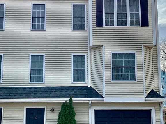 3rd image of 13 Messenger St Unit 2